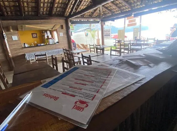 Garoça Praia Bar